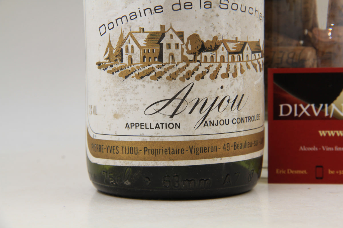 - Anjou "sec" Domaine de la Soucherie ** 1987 ** Domaine Yves Tijou - Eric-Dixvins