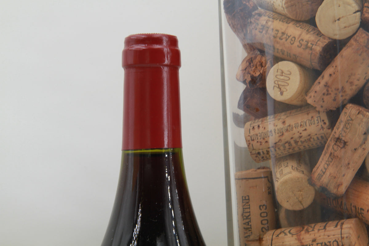 Volnay   Domaine Marquis d'Angerville. 2004