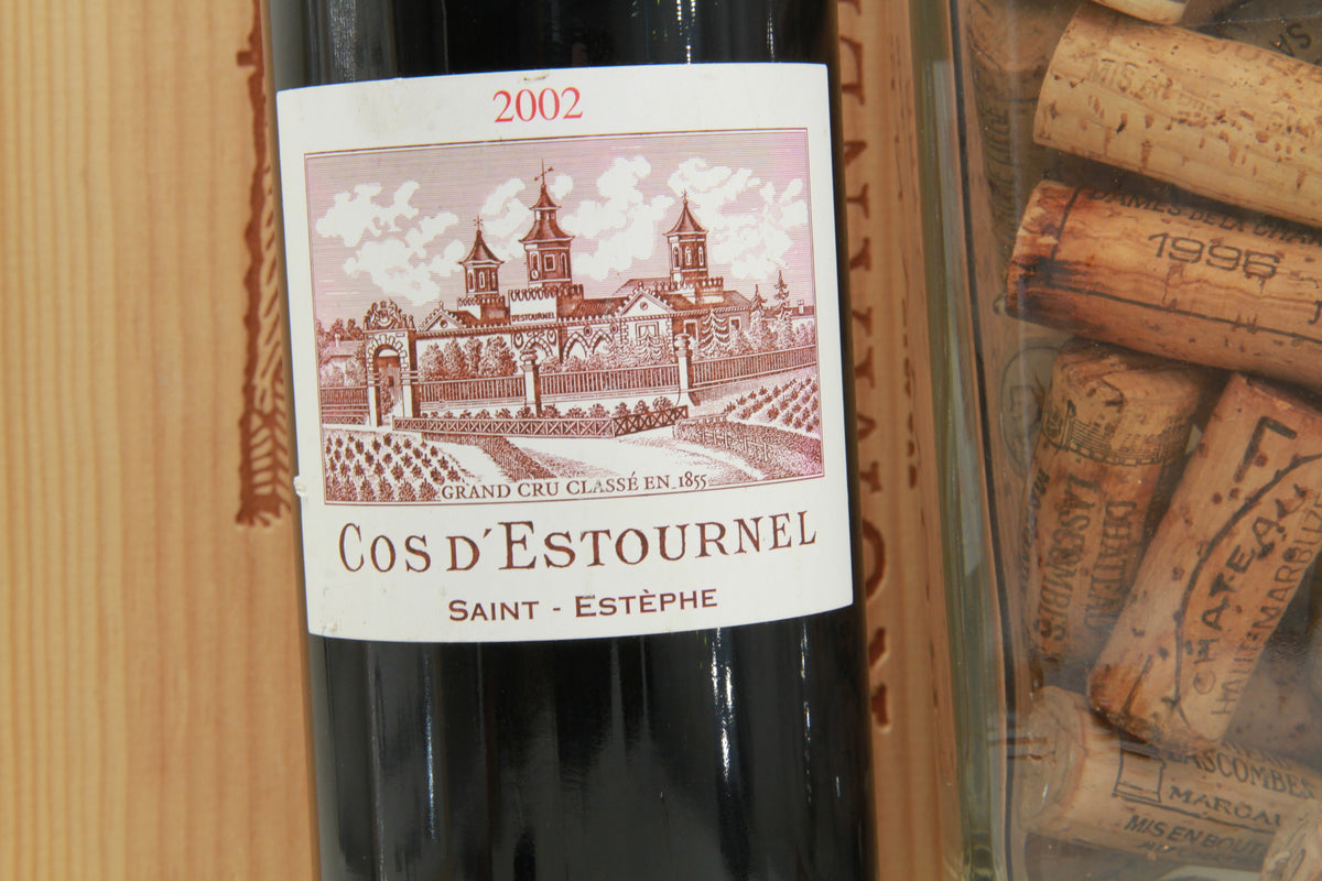 - Chateau Cos D'Estournel Grand Cru Classé de Saint Estèphe. 2002. 75cl
