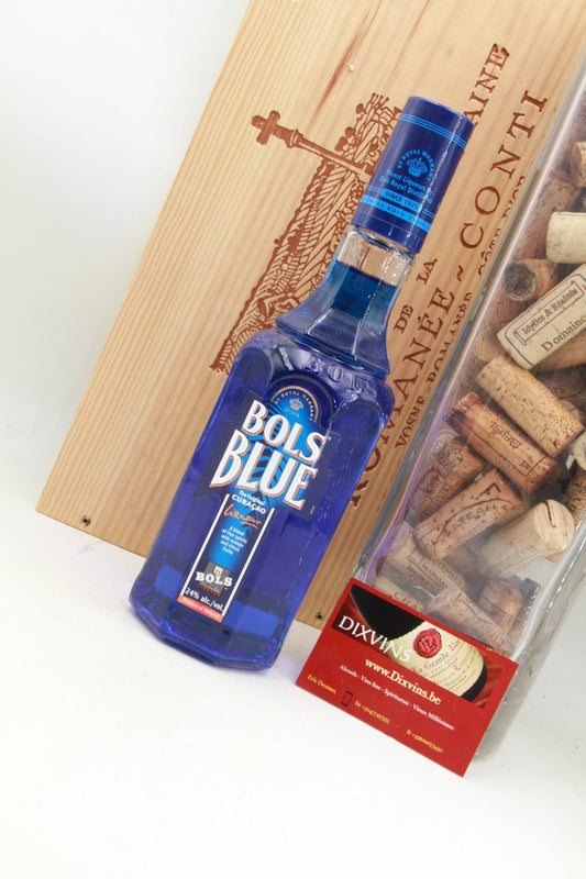 Bols Blue    24%. vielle bouteille des années 2000 bouteille de 50cl