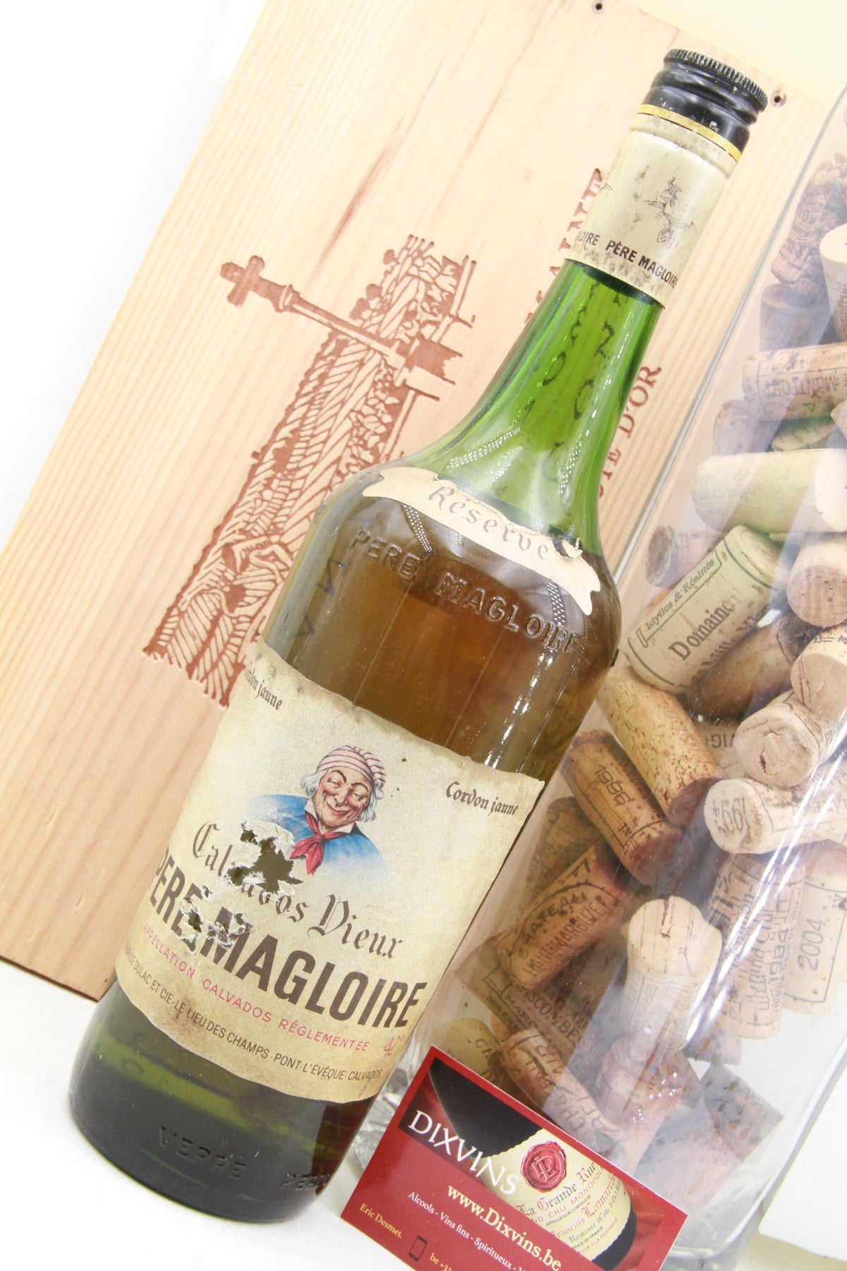 Calvados Vieux  Cordon Jaune   Reserve    Père Magloire      +-70 ties