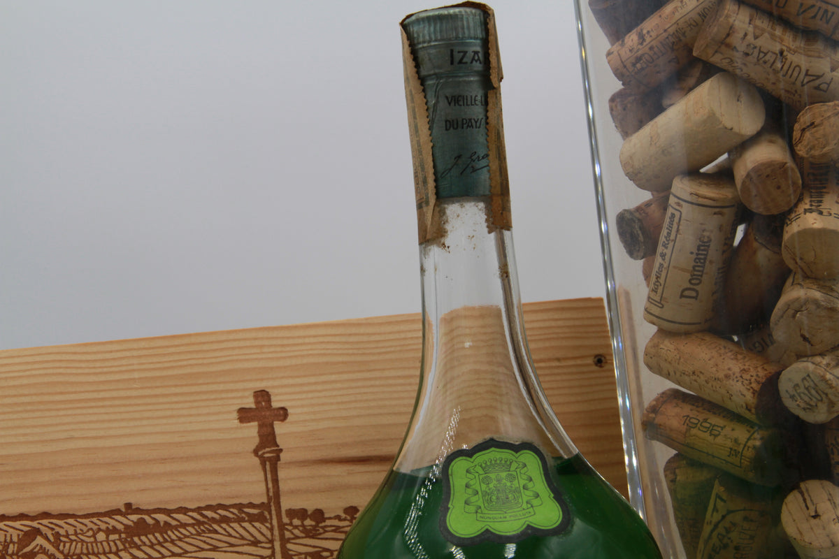 Izarra  48°. bouteille de 1975