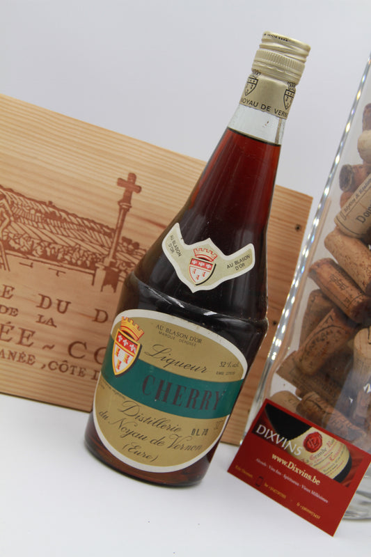 Cherry  Distillerie du Noyau de Vermon.      .autour des années 80