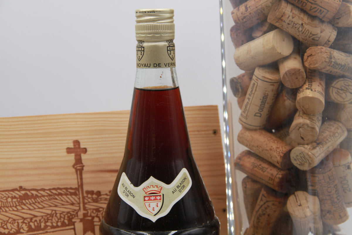 Cherry  Distillerie du Noyau de Vermon.      .autour des années 80